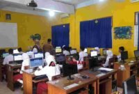 Keterbatasan Perangkat, SDN 7 Ciamis manfaatkan lab komputer SMPN 2.