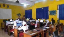 Keterbatasan Perangkat, SDN 7 Ciamis manfaatkan lab komputer SMPN 2.