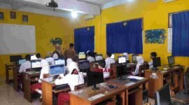 Keterbatasan Perangkat, SDN 7 Ciamis manfaatkan lab komputer SMPN 2.