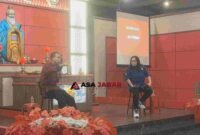 Kebaktian itu menghadirkan tokoh Khonghucu, Js. Kristan, sebagai pengkhotbah utama. 