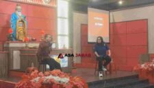 Kebaktian itu menghadirkan tokoh Khonghucu, Js. Kristan, sebagai pengkhotbah utama. 