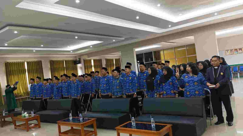 Puluhan CPNS Kemenag Ciamis resmi dilantik dan diambil sumpah/janji jabatan fungsional.