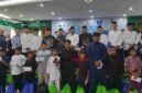 Kemenag Ciamis menyalurkan bantuan kepada ribuan anak yatim dan penyandang disabilitas.