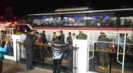 Rombongan jamaah haji tiba di Gedung Dakwah Kota Tasik pukul 23.04.