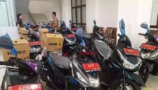 Sepeda motor diberikan kepada desa yang melunasi kewajiban pajaknya dalam waktu cepat setelah Surat Pemberitahuan Pajak Terutang (SPPT) dibagikan.