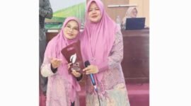 Ketua KKRA Kabupaten Ciamis, Hj. Lalis Lismaidah, M.Pd.I. (Kanan).