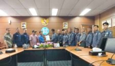 PJS menyerahkan dokumen ke Dewan Pers.
