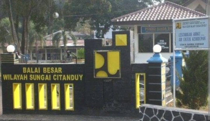 Kantor BBWS Citanduy terletak di Jl. Prof.Ir.Sutami No.1, Karangpanimbal, Kec. Purwaharja, Kota Banjar, Jawa Barat.