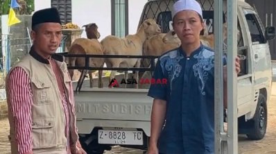 Sebanyak 10 ekor domba bunting diserahkan kepada penerima manfaat.