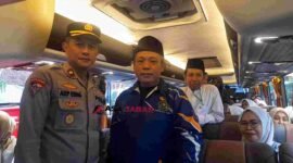 Kepala Kantor Kemenag, H. Asep Lukman Hakim (Kanan).