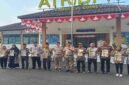 Pembagian sertipikat tanah dari program PTSL secara simbolis usai melaksanakan Upacara Peringatan HANTARU 2026.