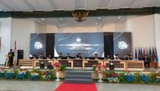 Ketua STIKes Muhammadiyah Ciamis, Nur Hidayat, S.KM., M.M., tengah memberikan sambutan.