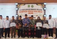 Peluncuran Logo 1 Abad Ponpes Darussalam Ciamis dirangkaikan dengan Bimbingan Remaja Usia Nikah.